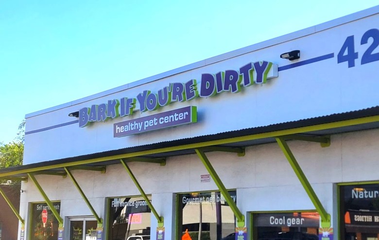 a pet store called "bark if you're dirty"