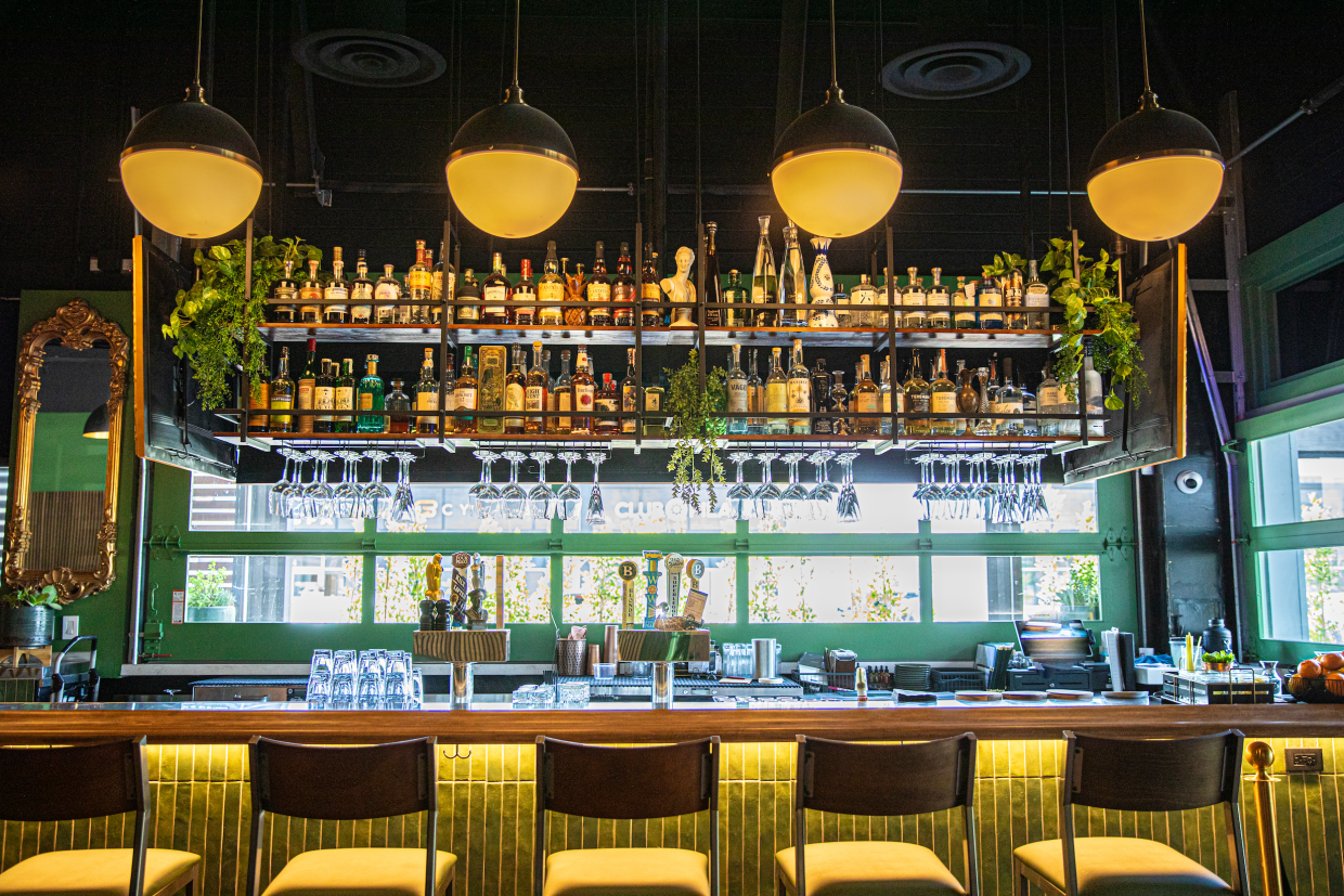 Phoenix sports lounge Vintage XIV raises the bar for game day