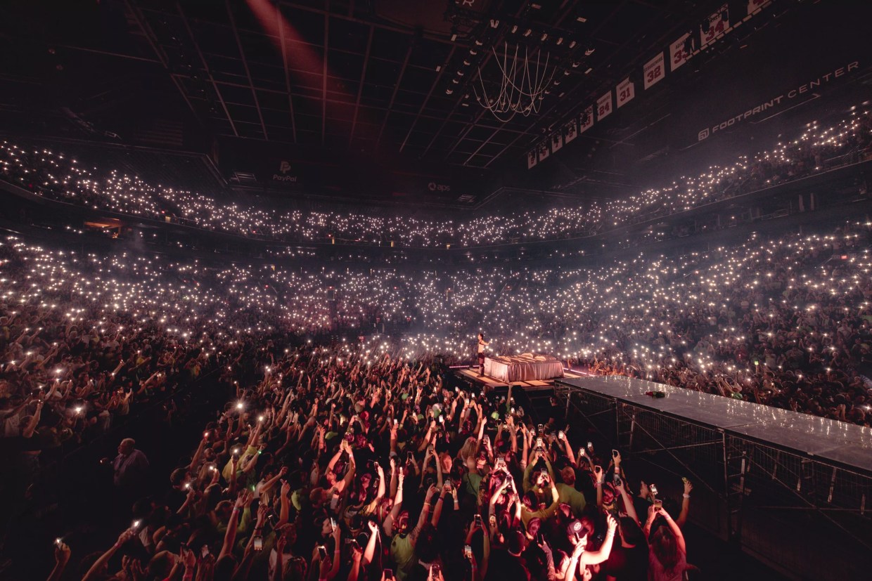 Charli XCX, Troye Sivan tour got Phoenix dancing