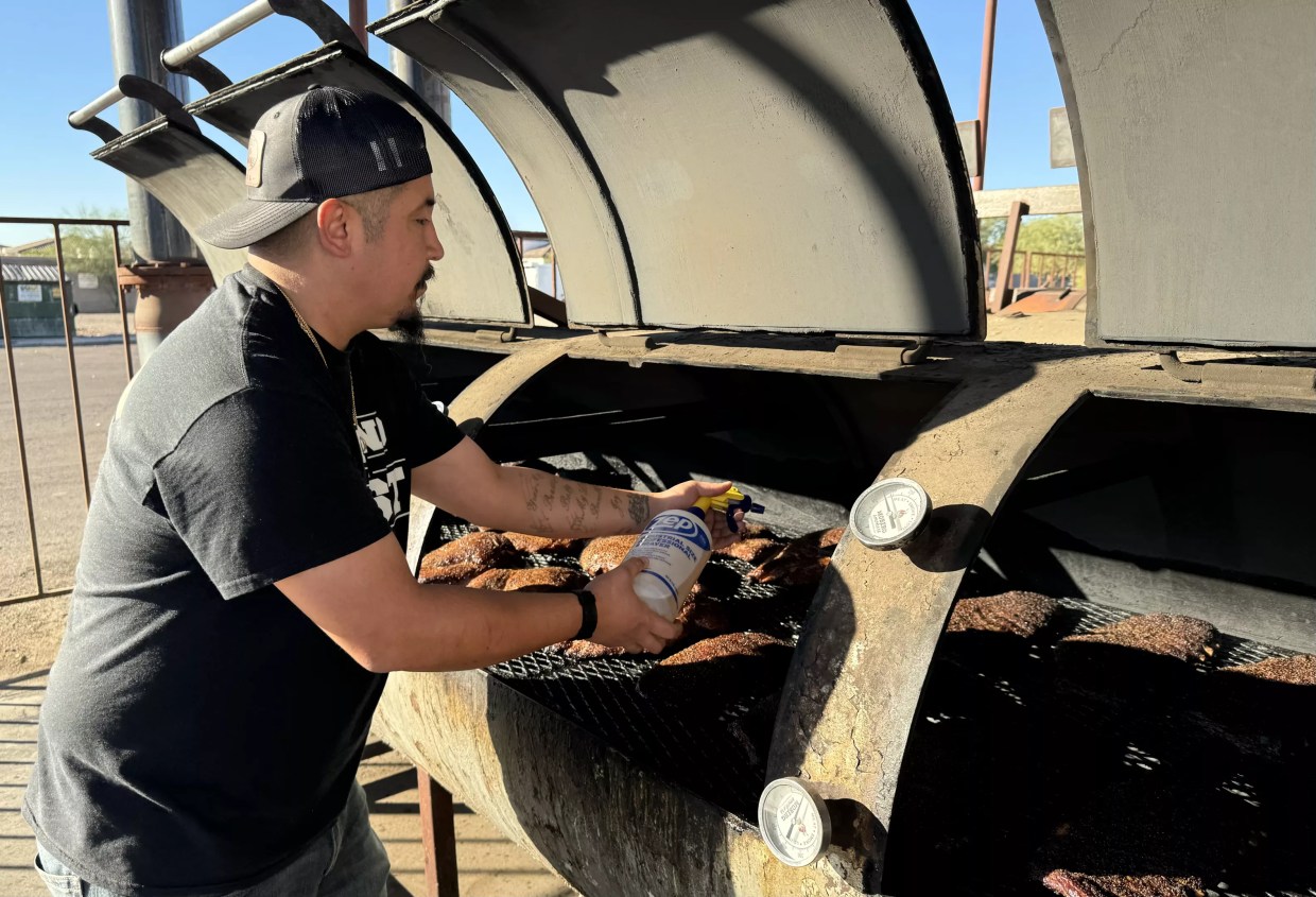 For Phoenix barbecue joints, Thanksgiving is the busiest time of year