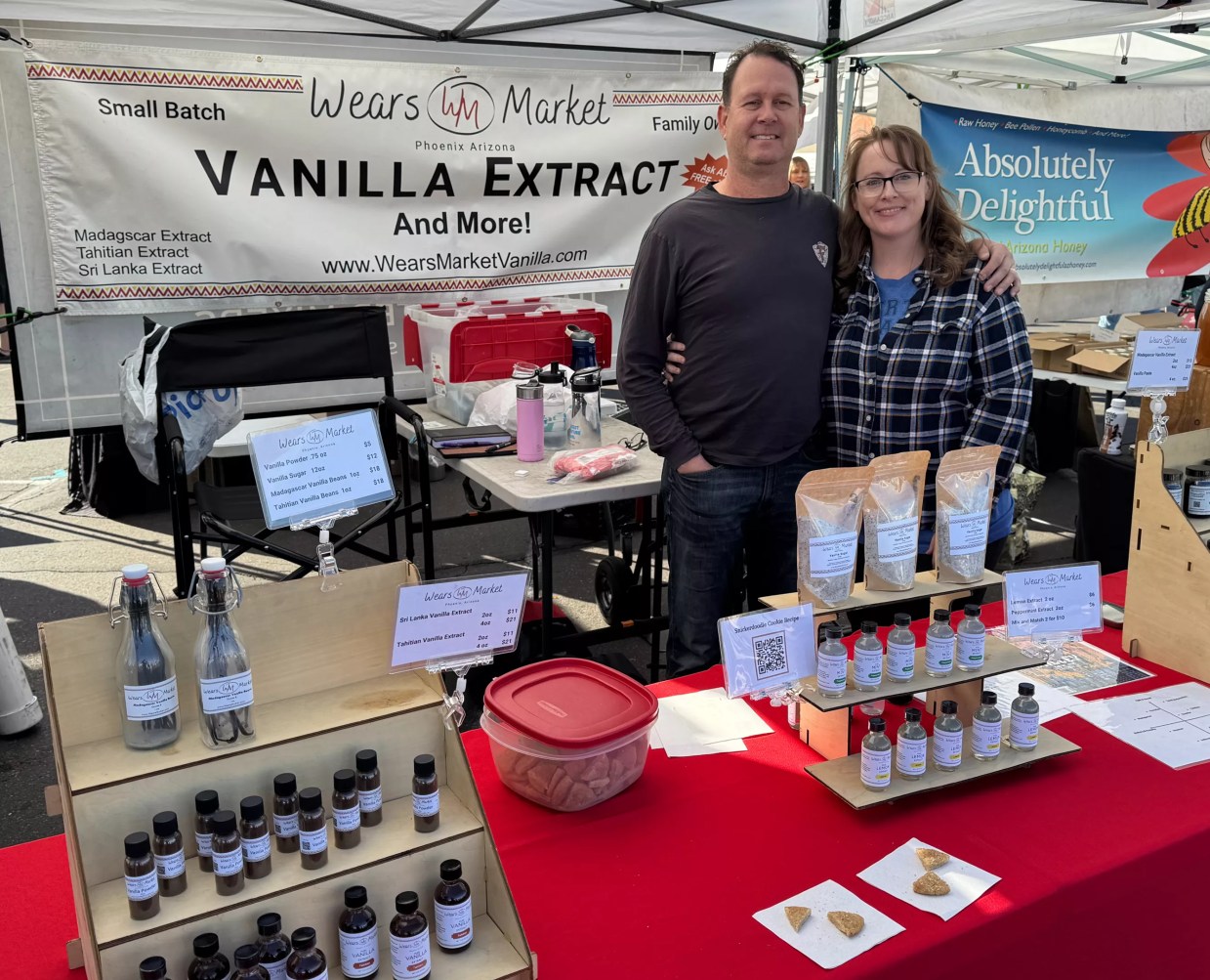 Baking this holiday? This Phoenix couple crafts local vanilla extract