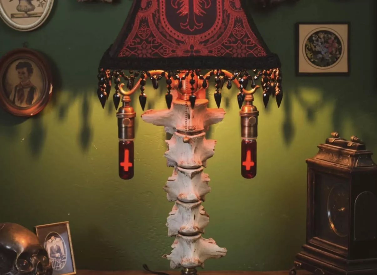 Oddities & Curiosities Expo creeps into Phoenix this weekend