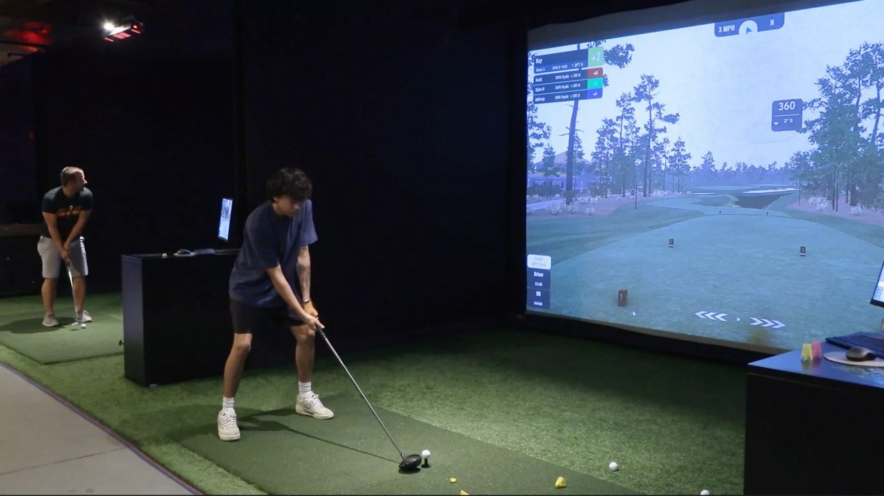 Indoor simulators take Arizona’s golf scene from fairways to screens