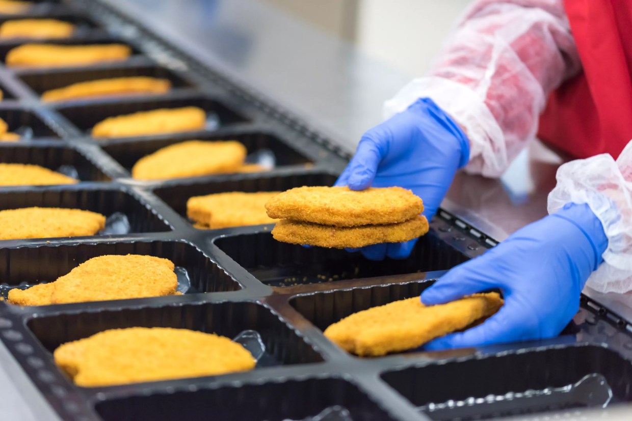 Arizona bill aims to ban ultra-processed foods in public schools