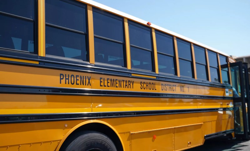 a phoenix elementary school district bus