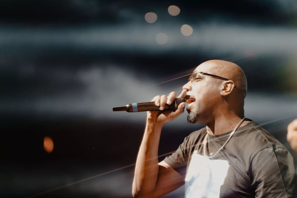 7 ways live music could help combat the loneliness epidemic