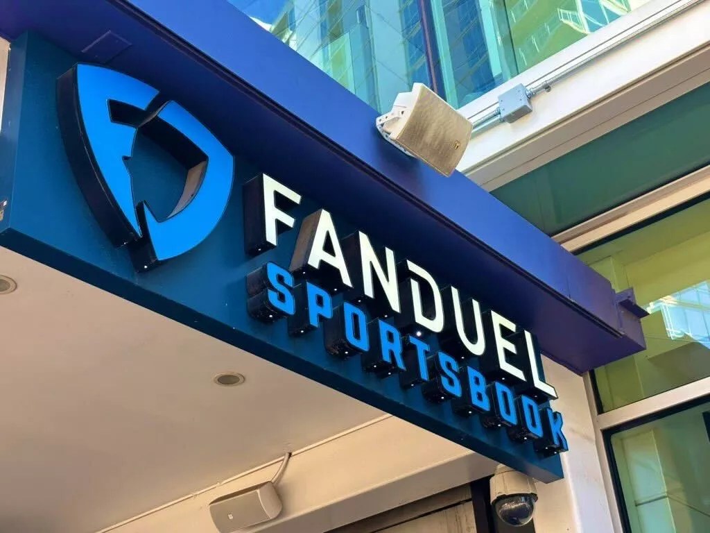 Preference for online gambling closes FanDuel Sportsbook at PHX Arena