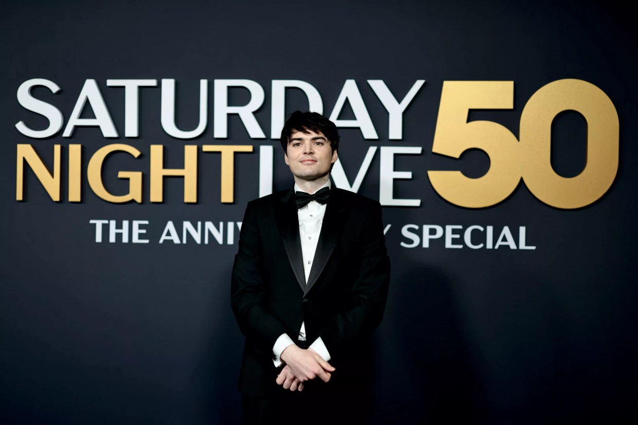 Phoenix native Michael Longfellow is leaving ‘Saturday Night Live’