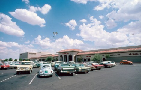 Phoenix readers share memories of Scottsdale's beloved Los Arcos Mall