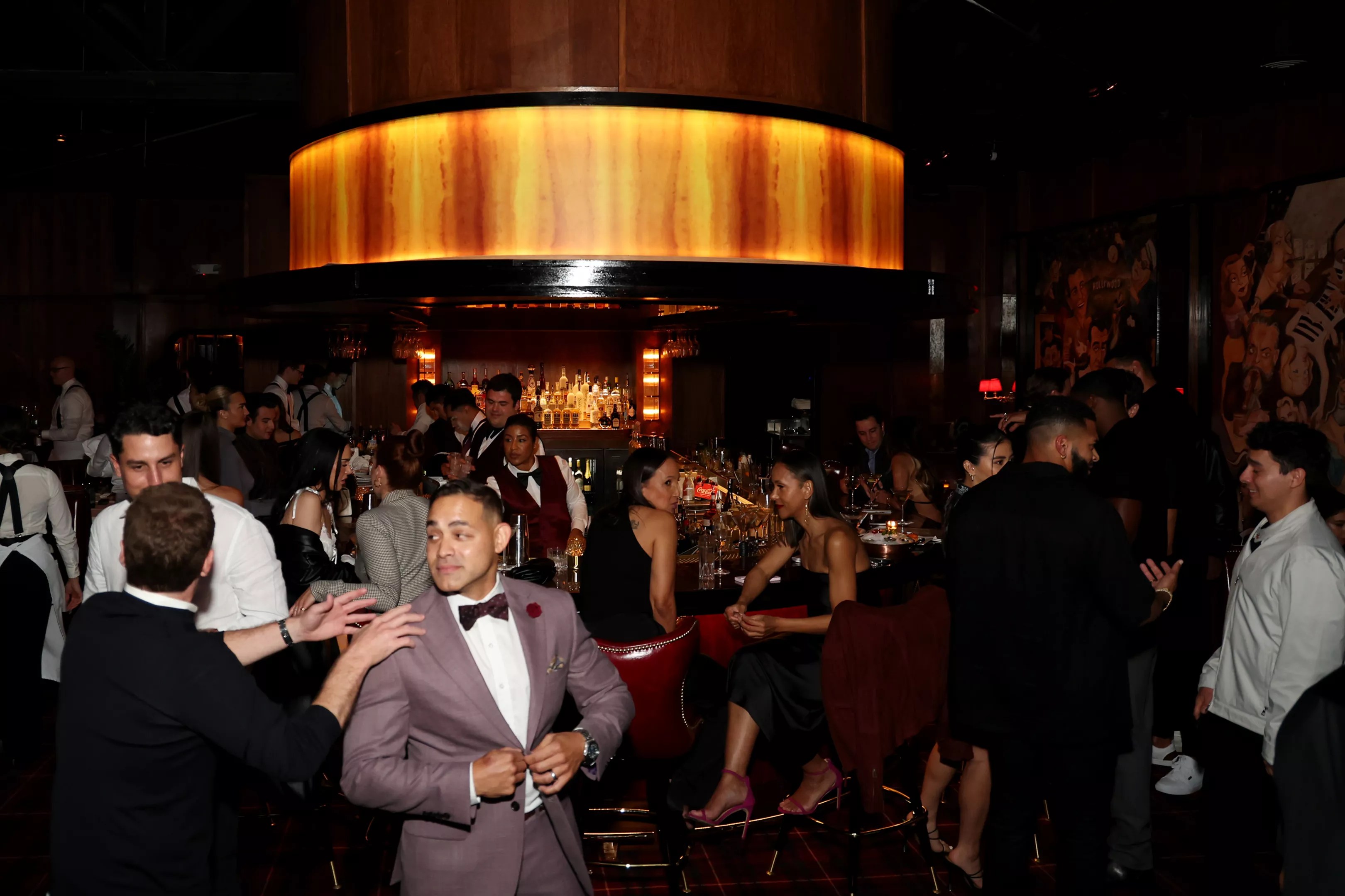 Drake's Hollywood dining room and bar.